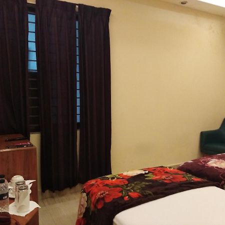 Bottomhill Palace Hotel Силхет Экстерьер фото