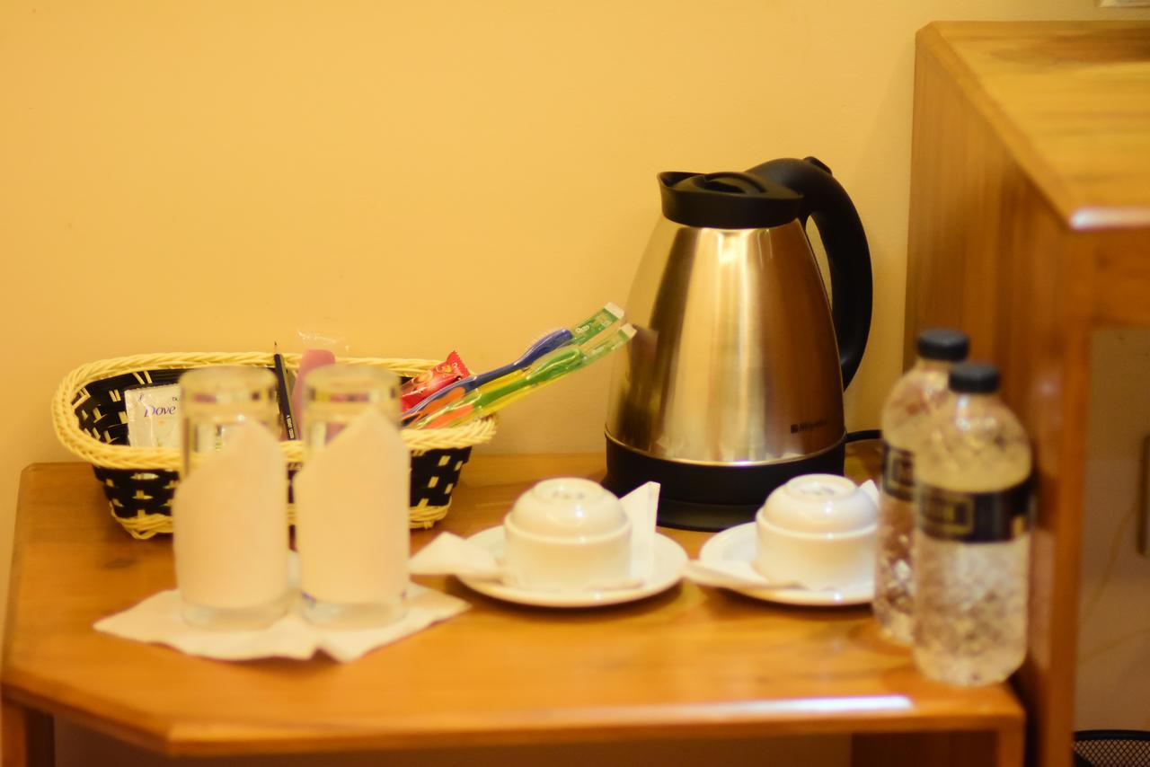 Bottomhill Palace Hotel Силхет Экстерьер фото