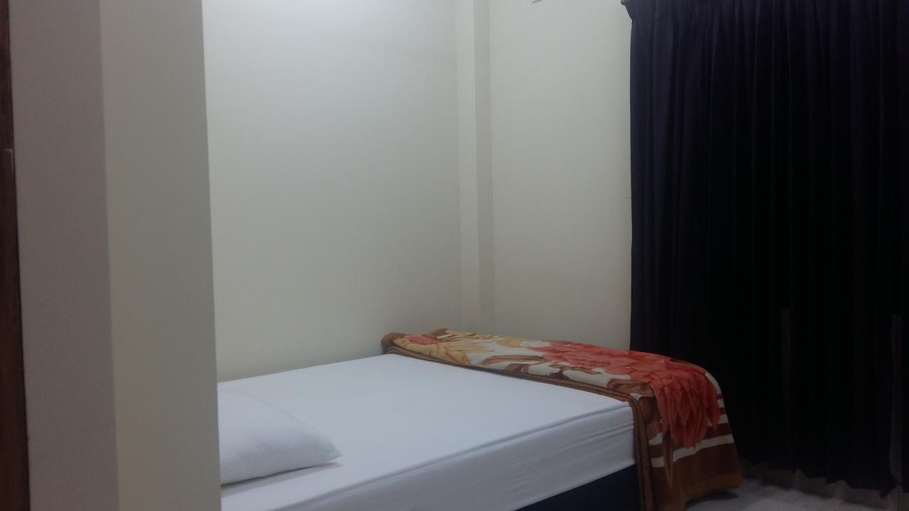 Bottomhill Palace Hotel Силхет Экстерьер фото