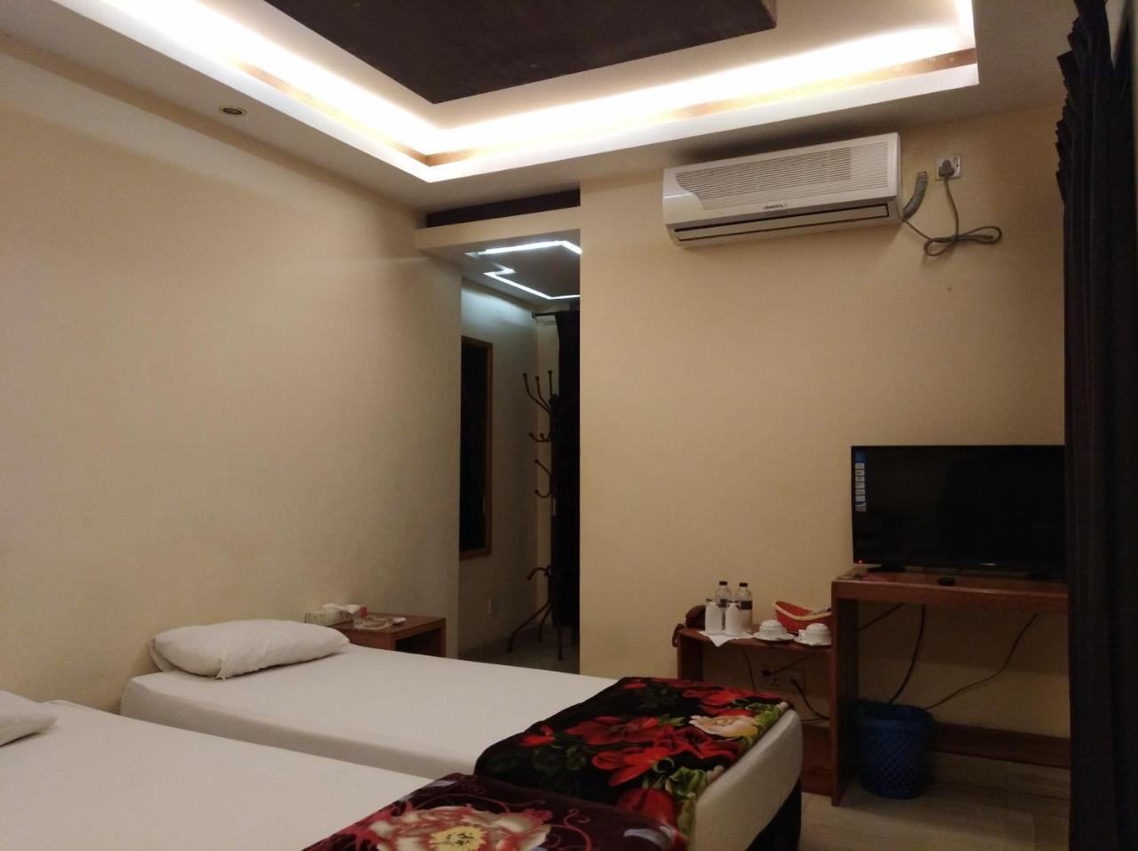 Bottomhill Palace Hotel Силхет Экстерьер фото